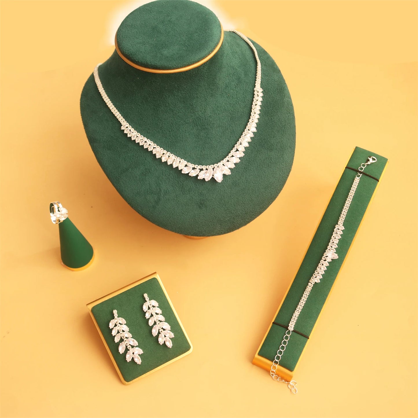 Luxury Wedding Rhinestone Jewelry Set