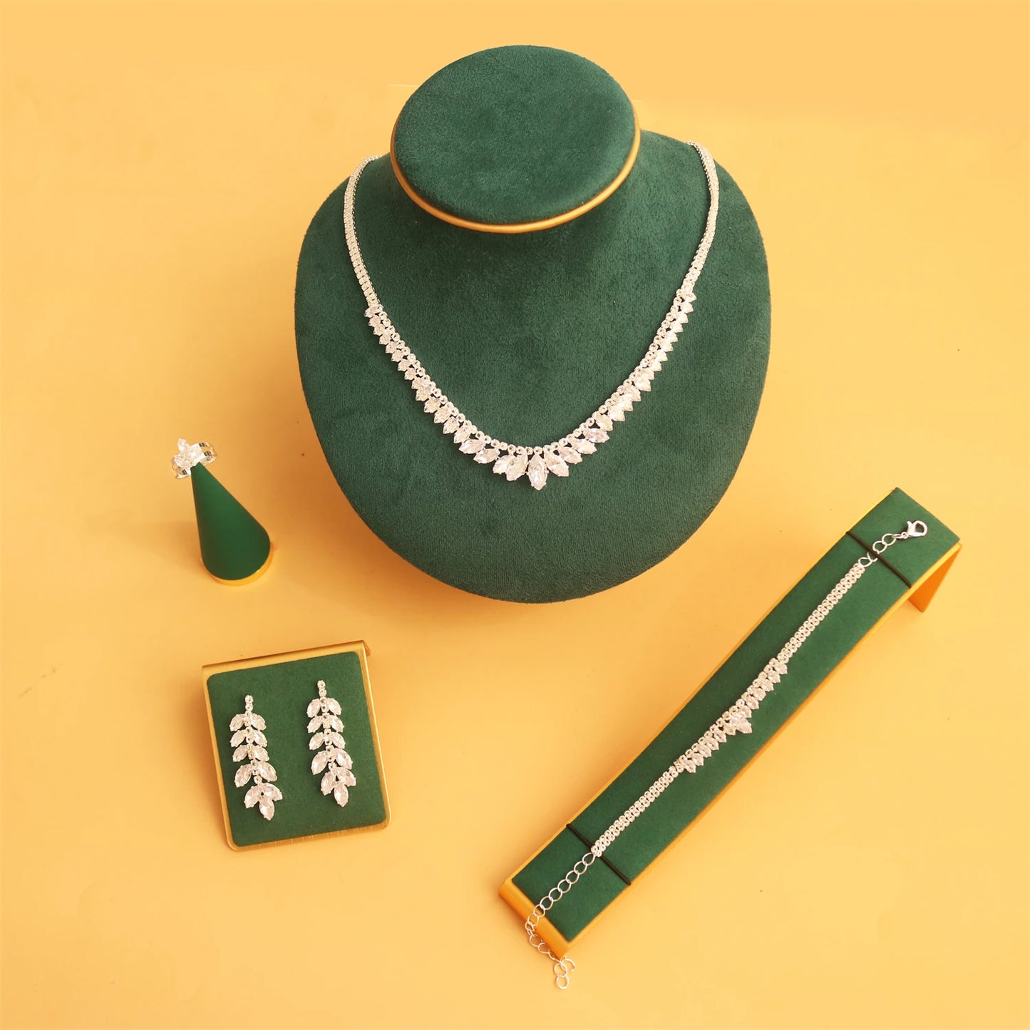 Luxury Wedding Rhinestone Jewelry Set